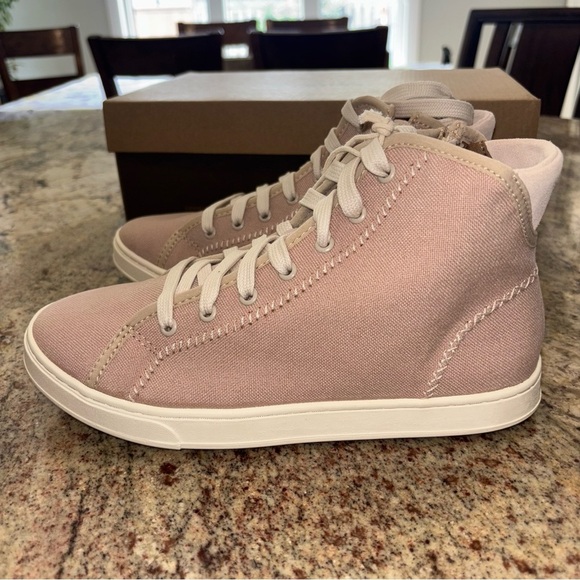 OluKai Pink Hightop Sneaker NIB - Picture 5 of 12